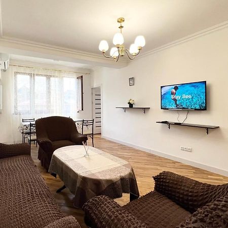 Apartament Cosy Apt Near Republic Square Erywań Zewnętrze zdjęcie