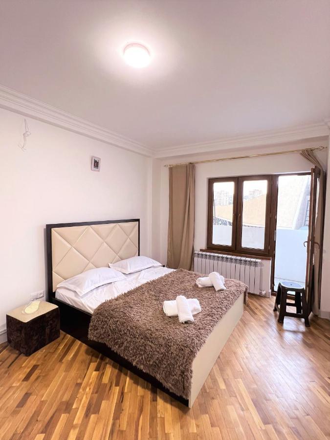 Apartament Cosy Apt Near Republic Square Erywań Zewnętrze zdjęcie